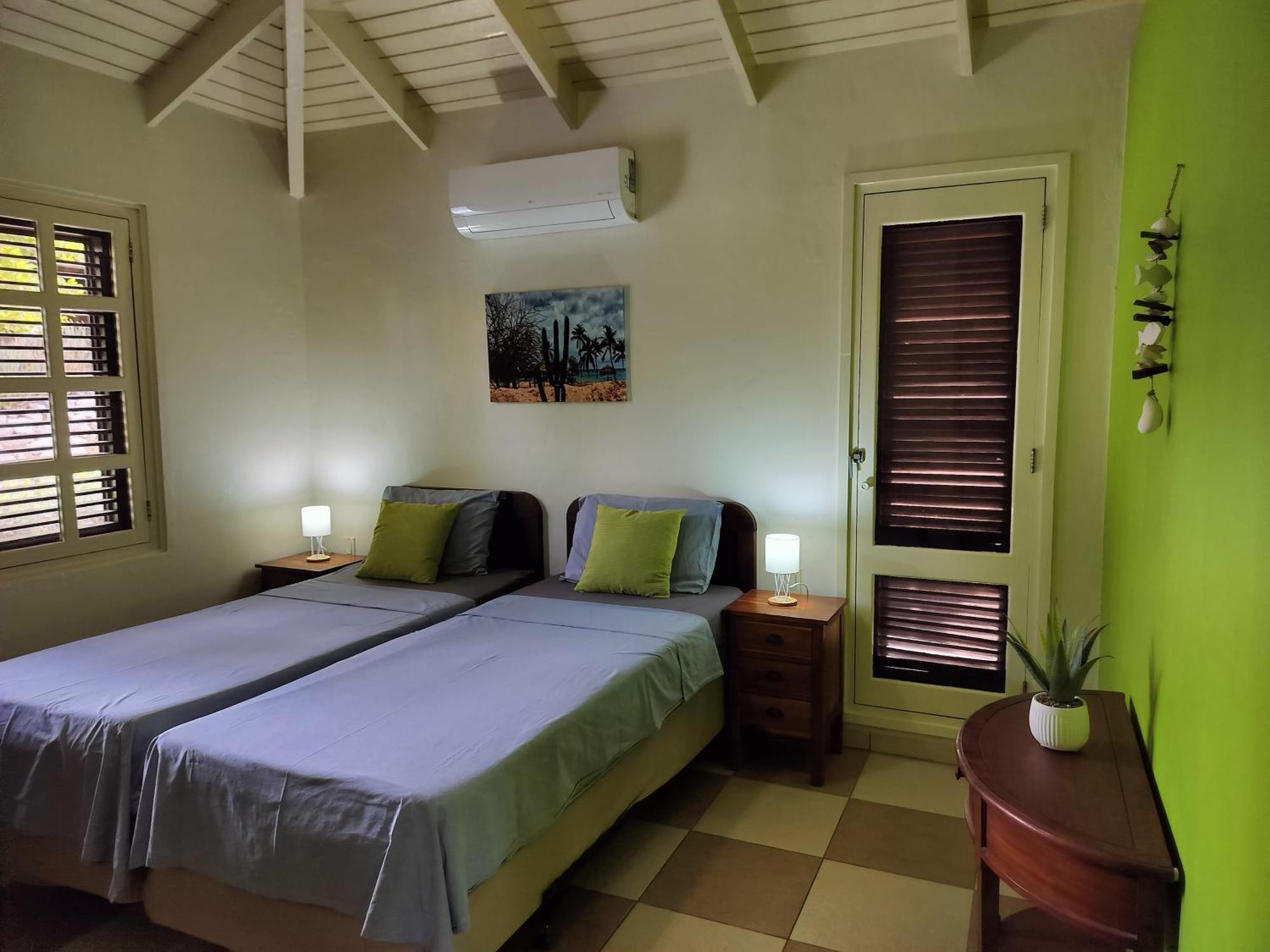 Blue Bay Beach Villa At Pool And Golfcourse Extérieur photo