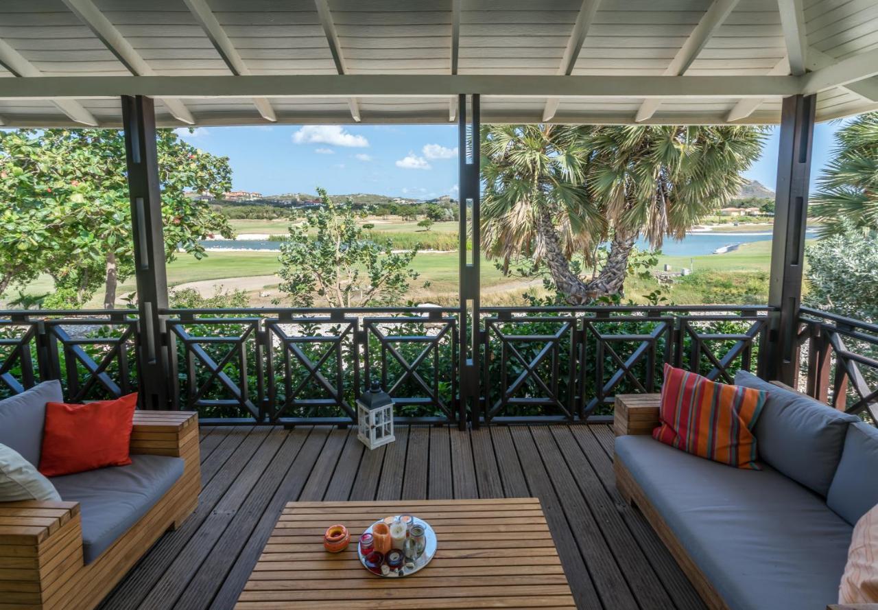 Blue Bay Beach Villa At Pool And Golfcourse Extérieur photo